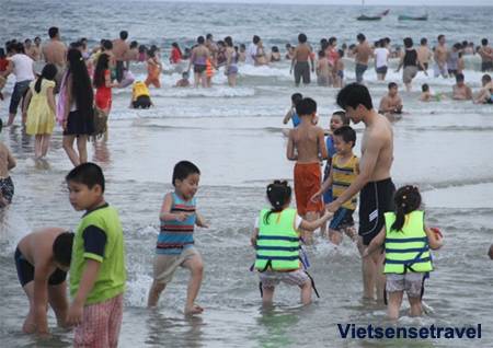 Sầm Sơn 3 Ngày 2 Đêm Khởi Hành Thứ 6 Hàng Tuần  Sầm Sơn 3 Ngày 2 Đêm Khởi Hành Thứ 6 Hàng Tuần